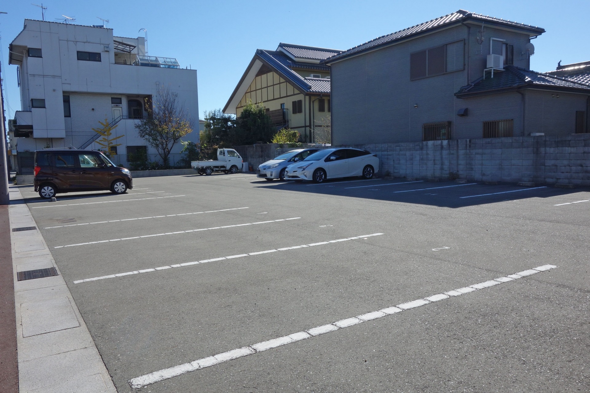 月極駐車場