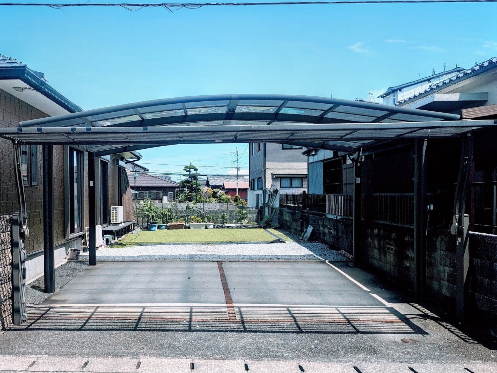 宅地の駐車場